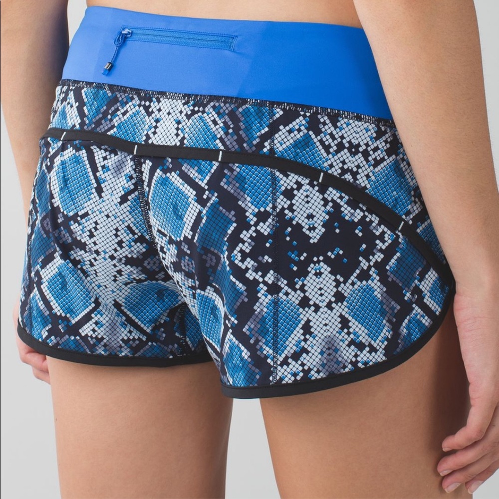 Lululemon Speed Up Shorts Snake Caspian Print